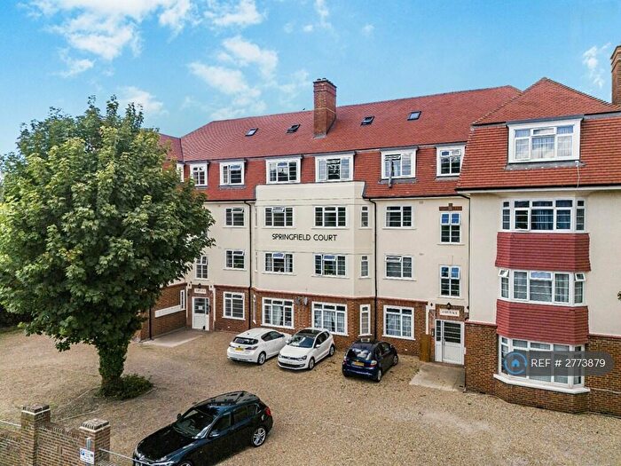 2 Bedroom Flat To Rent In Springfield Court, Kingston Upon Thames, KT1