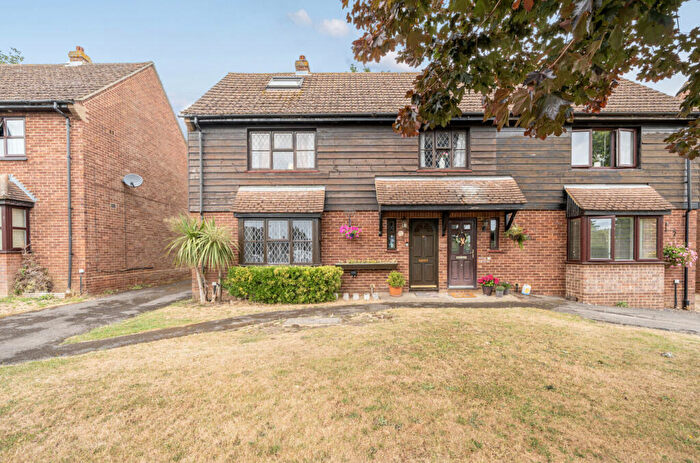 4 Bedroom Semi-Detached House For Sale In Heywood Avenue, Maidenhead, Berkshire, SL6