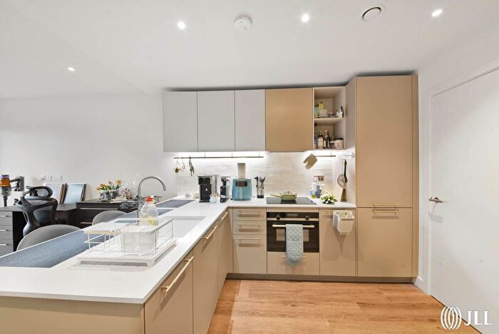 Apartment For Sale In Azure House, N8