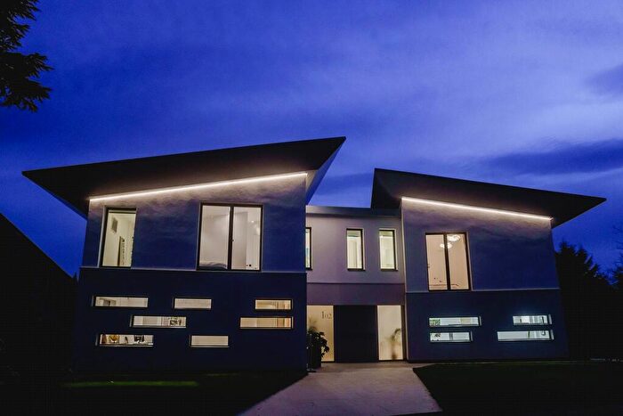 5 Bedroom Detached House For Sale In Cropwell Road, Radcliffe-on-Trent, Nottingham, NG12