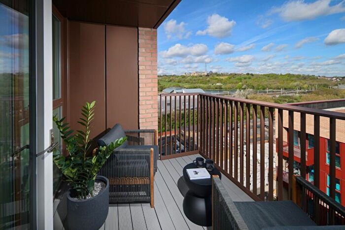 1 Bedroom Apartment For Sale In Mary Neuner Road, N8