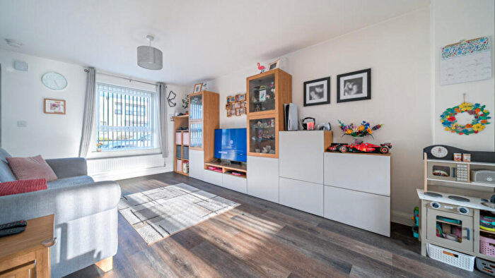 2 Bedroom Semi Detached House For Sale In Green Lane, Wixams, MK42