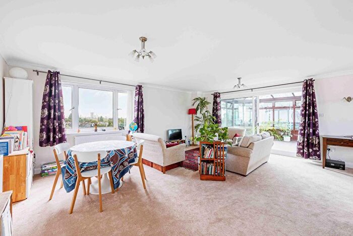 3 Bedroom Flat To Rent In Thackeray Court, Hanger Vale Lane, Ealing, W5