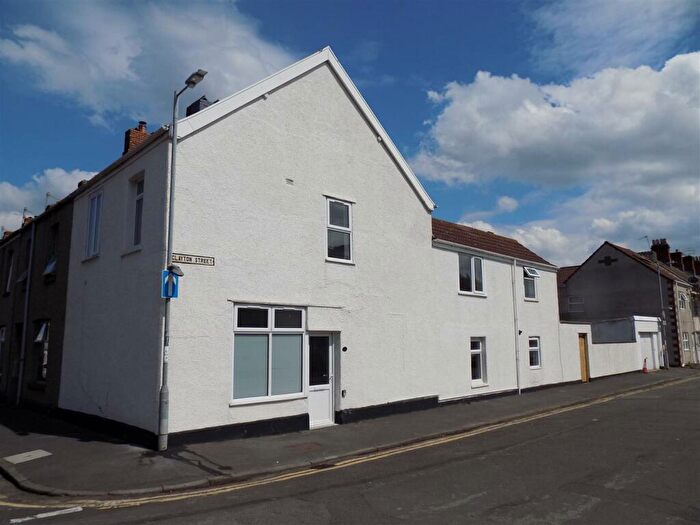 4 Bedroom End Of Terrace House To Rent In Clayton Street, Avonmouth, BS11