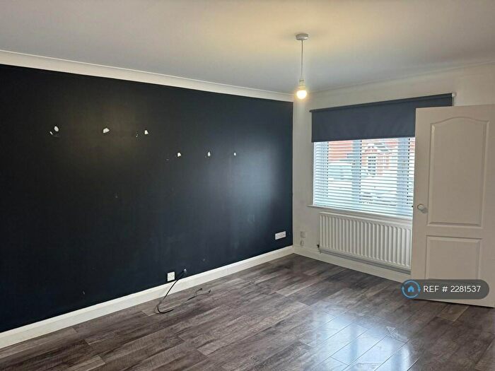 3 Bedroom Semi-Detached House To Rent In Cestria Way, Newton Aycliffe, DL5