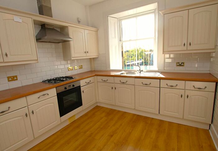 2 Bedroom Flat To Rent In Main Street, Stenhousemuir, FK5