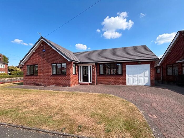 2 Bedroom Bungalow For Sale In Coppice Avenue, Sale, M33