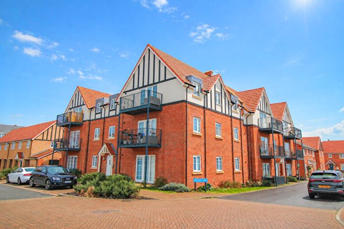 2 Bedroom Apartment For Sale In Plover Crescent, Gilden Park, Old Harlow, CM17