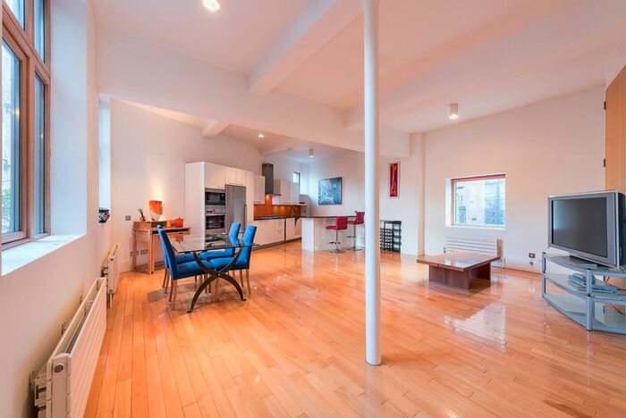 2 Bedroom Flat To Rent In Swinton Street, London, WC1X