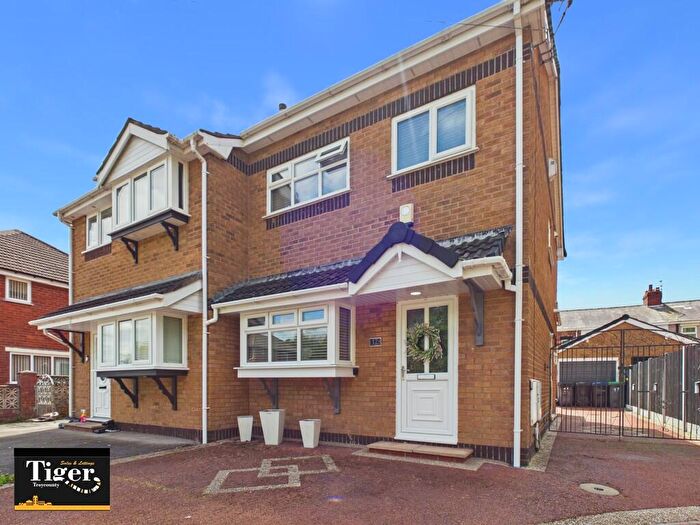 3 Bedroom Semi Detached House For Sale In Annaside Close, Blackpool, FY4