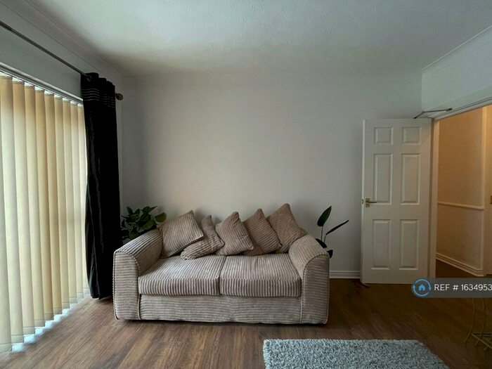 1 Bedroom Flat To Rent In City Road, Newcastle Upon Tyne, NE1