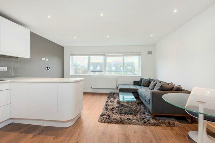 2 Bedroom Flat To Rent In Notting Barn Road, London, W10