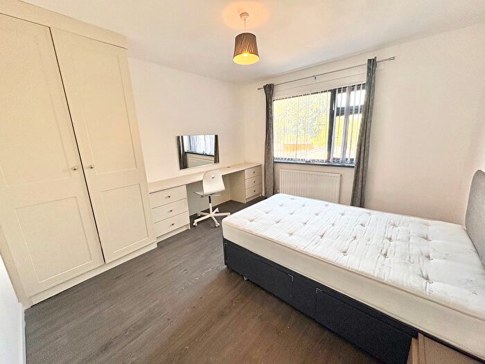 5 Bedroom Property To Rent In Kingsholm Road, Bristol, BS10