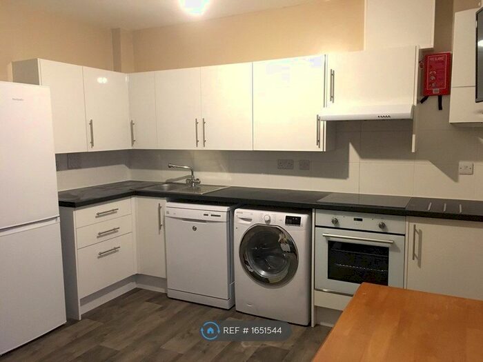 4 Bedroom Flat To Rent In Stokes Croft, Bristol, BS1