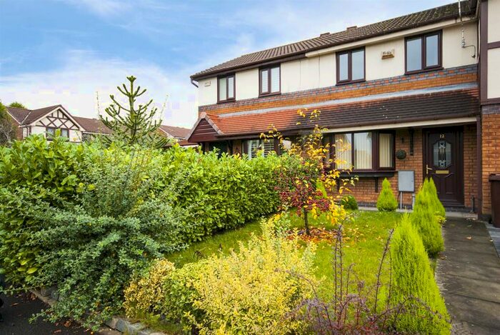 2 Bedroom House To Rent In Carpenters Walk, Droylsden, Manchester, M43