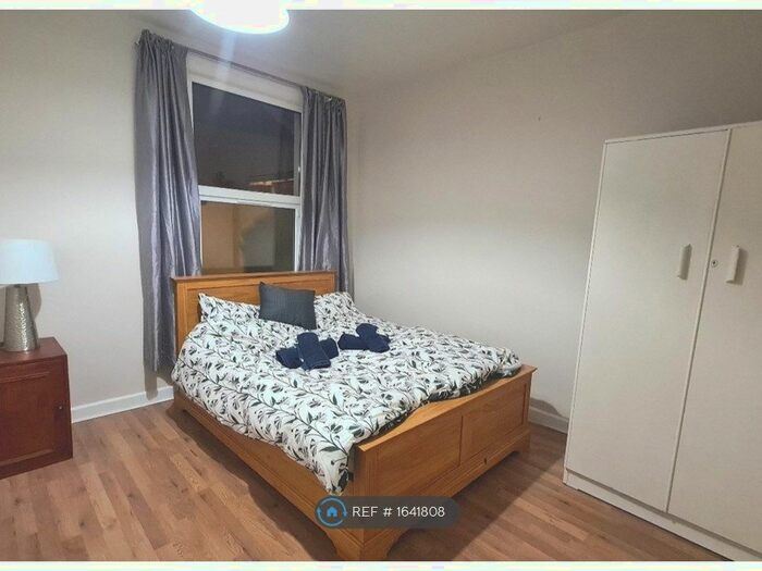 2 Bedroom Flat To Rent In Elmgrove Avenue, Bristol, BS5