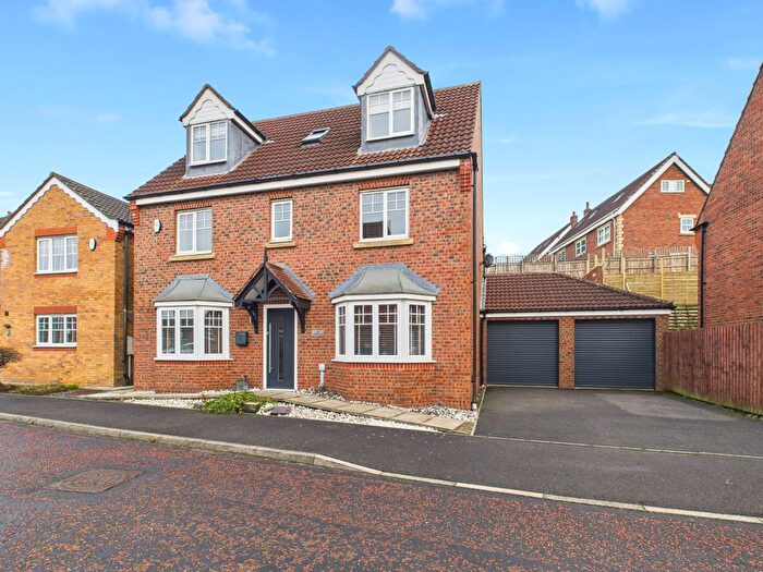 6 Bedroom Detached House For Sale In Leafield Close, Birtley, DH3