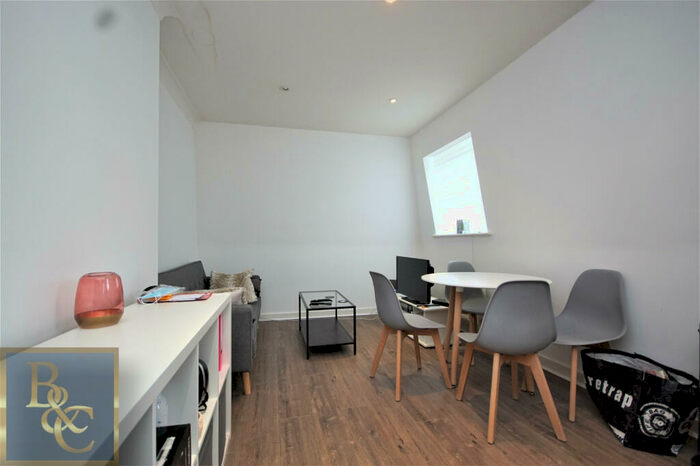 2 Bedroom Apartment To Rent In Northpoint Square, Camden, NW1