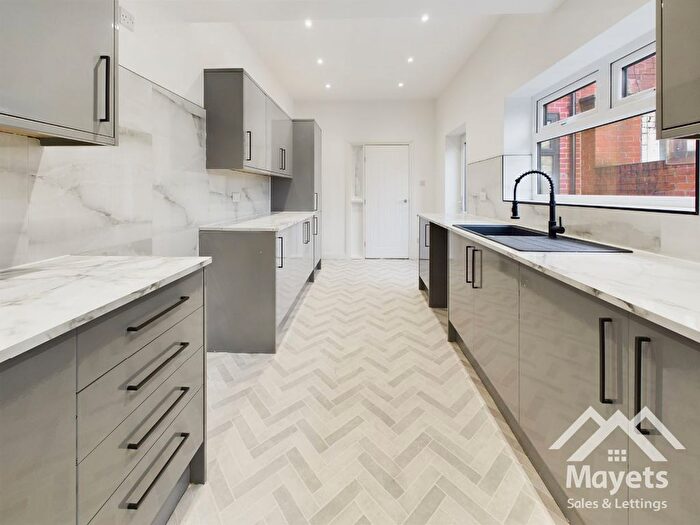 5 Bedroom Terraced House To Rent In Audley Range, Blackburn, BB1