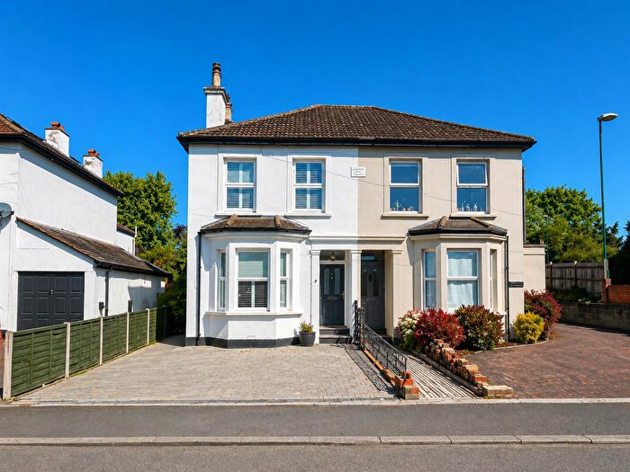 3 Bedroom House For Sale In Sandy Lane North, Wallington, SM6