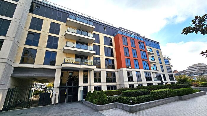 2 Bedroom Flat For Sale In Lensbury Avenue, Fulham, London, SW6