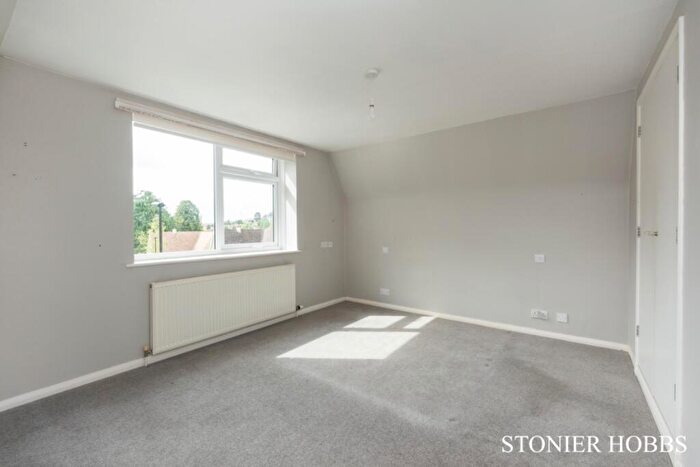 4 Bedroom Detached House For Sale In Woodlands Park, Bath, Somerset, BA1