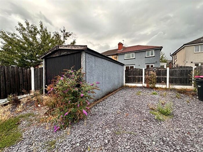 3 Bedroom Semi-Detached House For Sale In Doncaster Road, Thrybergh, Rotherham, S65