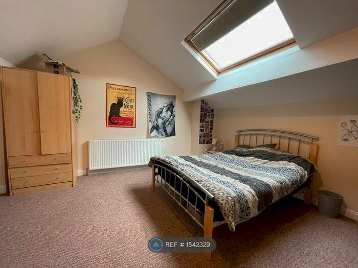 4 Bedroom Terraced House To Rent In Crookesmoor Road, Sheffield, S6