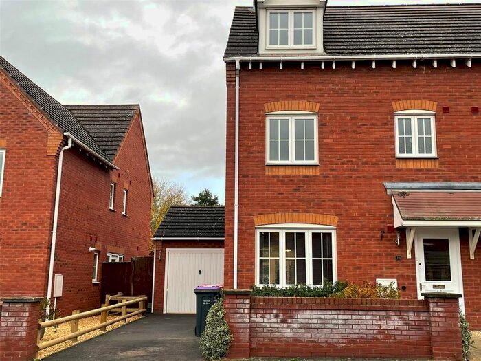 4 Bedroom Semi-Detached House To Rent In Dulwich Grange, Bratton, Telford, Shropshire, TF5