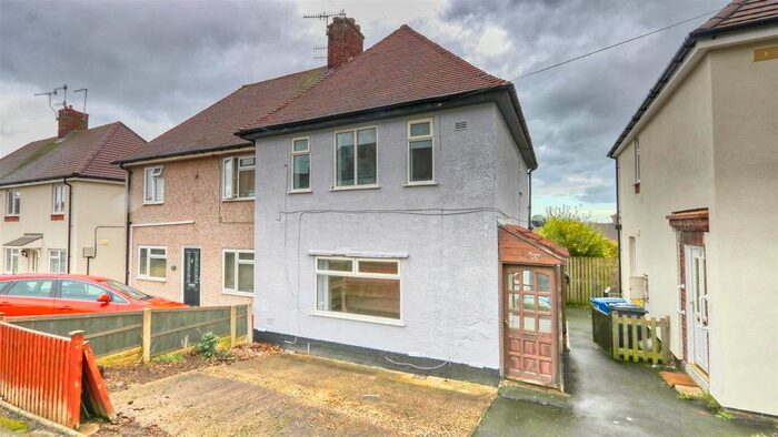 2 Bedroom Semi-Detached House To Rent In Mound Road, Chesterfield, Derbyshire, S40