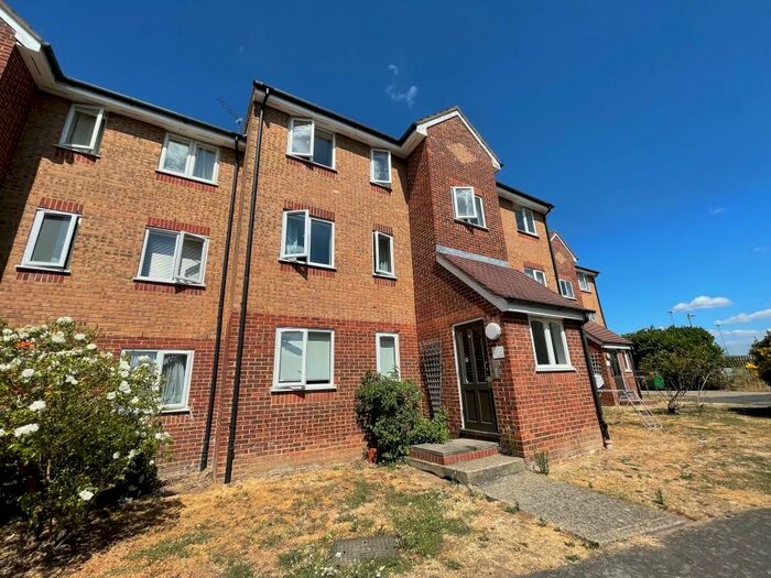 1 Bedroom Flat To Rent In Express Drive, IG3