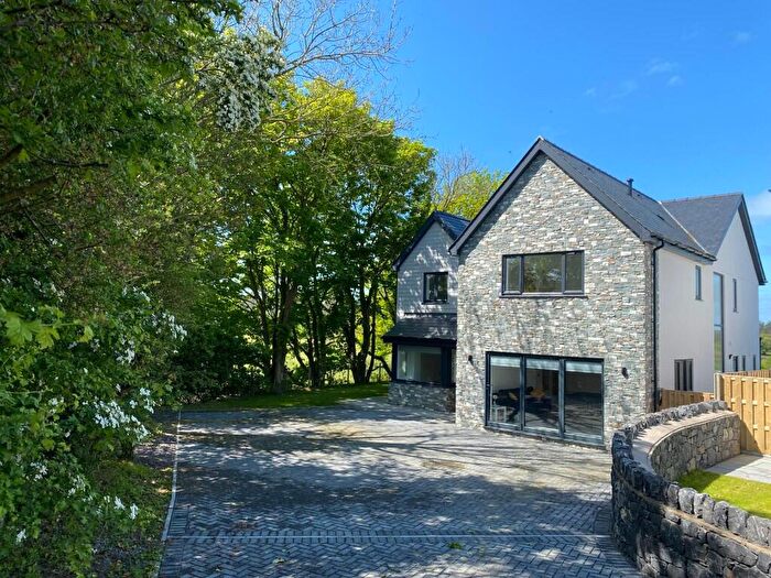 5 Bedroom Detached House For Sale In Gwel Y Goedwig, LL61