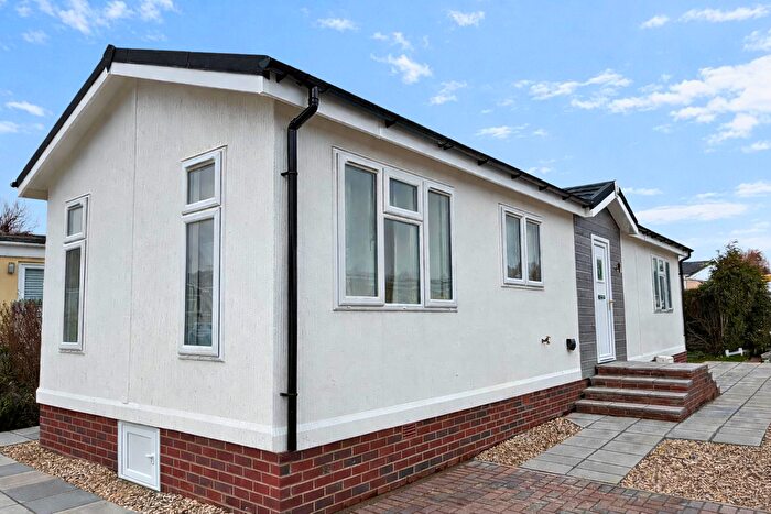 2 Bedroom Park Home For Sale In Woodlands Park, Bradley Stoke, BS32