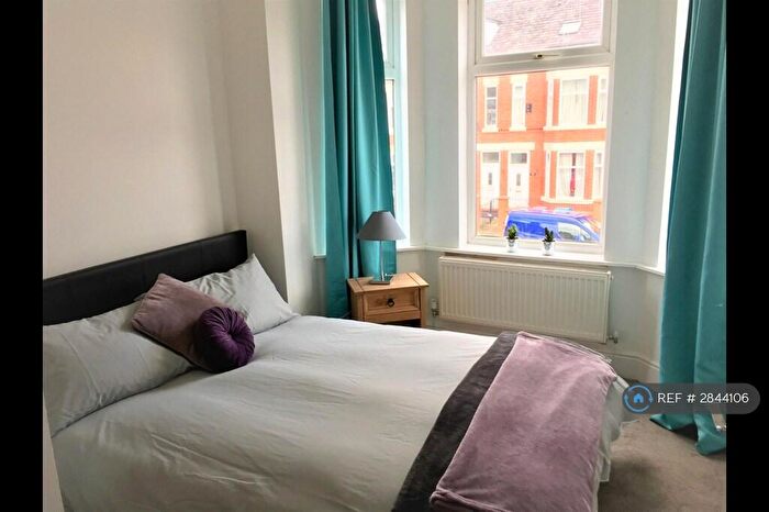 4 Bedroom End Of Terrace House To Rent In Seedley Park Road, Salford, M6