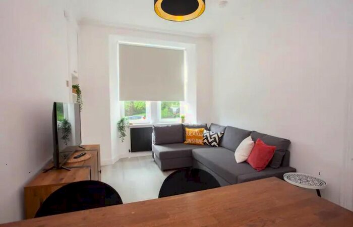 1 Bedroom Flat To Rent In Thornwood Avenue, Glasgow, G11