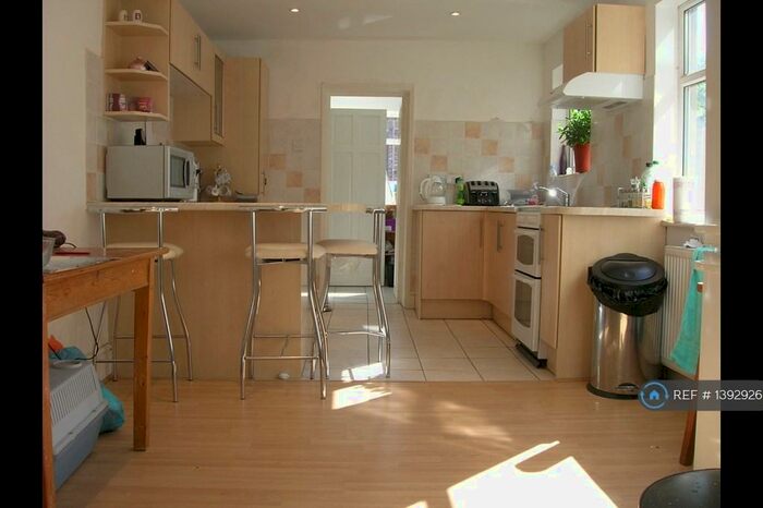 4 Bedroom Terraced House To Rent In Harringay Road, London, N15