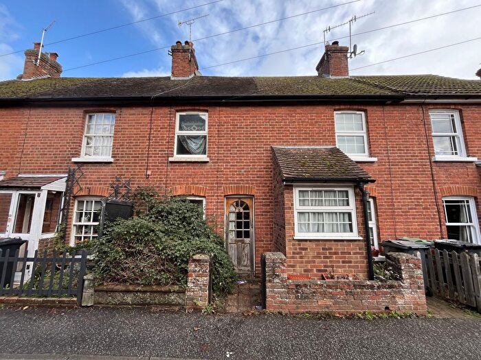 2 Bedroom Property For Sale In Church Road, Hildenborough, Tonbridge, Kent, TN11