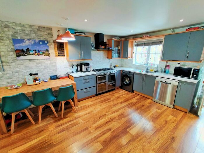 4 Bedroom Property To Rent In Whernside Drive, Stevenage, SG1