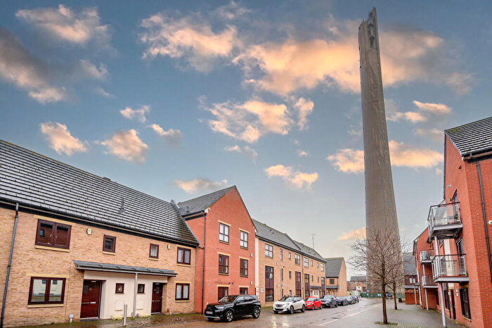 2 Bedroom Apartment To Rent In Standside, Northampton, NN5