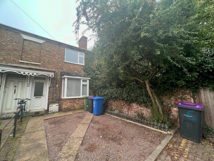2 Bedroom End Of Terrace House To Rent In National Terrace, Boston, PE21