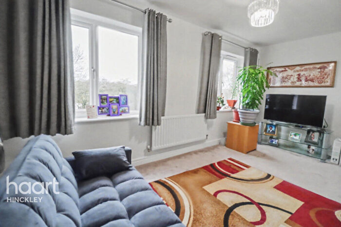 4 Bedroom Semi-Detached House For Sale In Notleyfield Close, Leicester, LE9