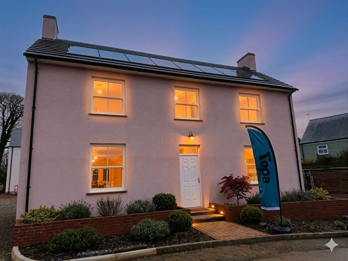 3 Bedroom Detached House For Sale In Court Meadow, Letterston, SA62