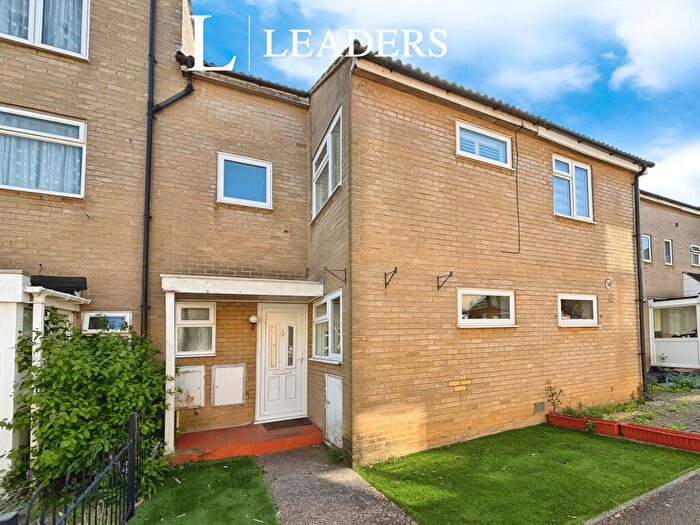 3 Bedroom Terraced House To Rent In Taylifers, CM19