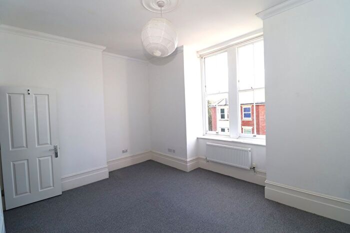 2 Bedroom Flat For Sale In Dane Road, St Leonards On Sea, TN38
