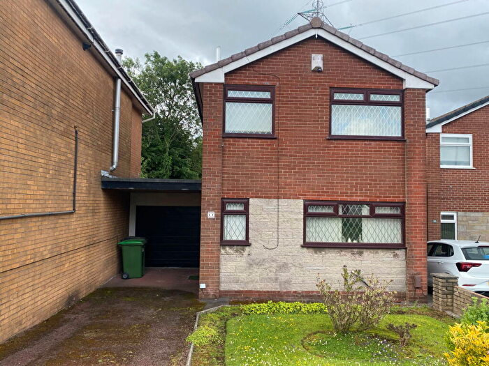 3 Bedroom Link Detached House For Sale In Partridge Way, Chadderton, Oldham, OL9