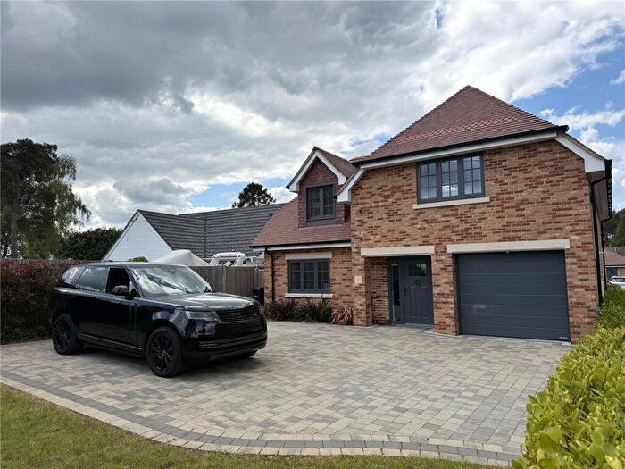 4 Bedroom Detached House For Sale In Heather Ridge Close, Ashley Heath, Ringwood, Dorset, BH24