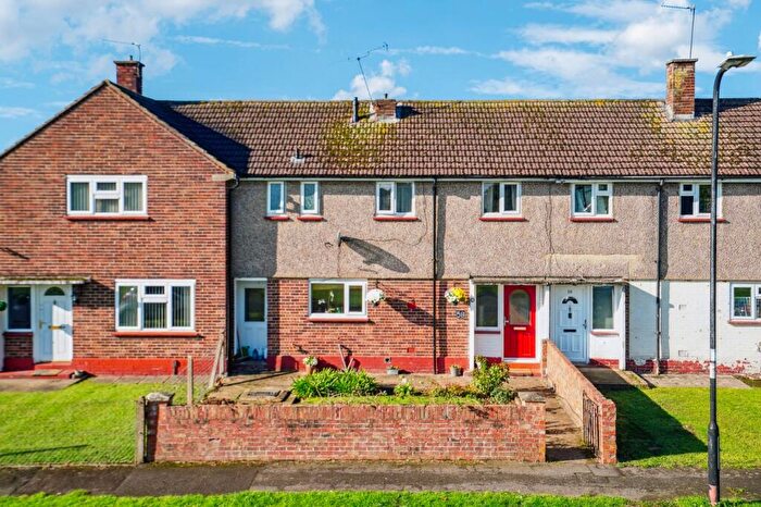 3 Bedroom Terraced House For Sale In The Cherries, Wexham, Slough, SL2