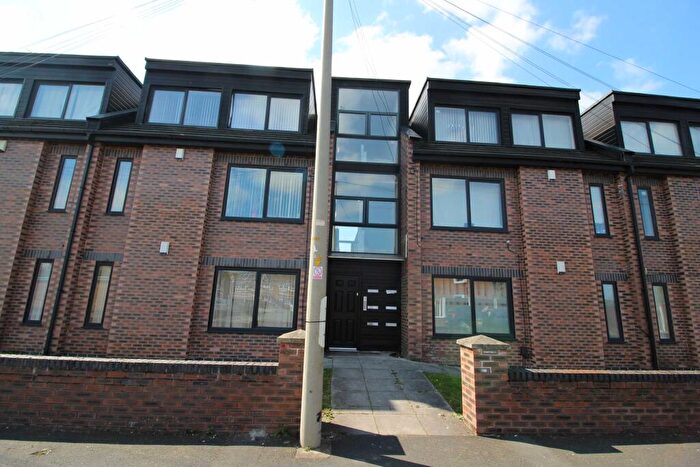 2 Bedroom Apartment To Rent In Berwick Street, Liverpool, L6
