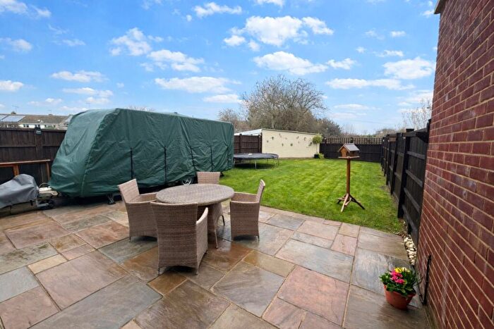 2 Bedroom End Of Terrace House For Sale In Blackmore Mead, Blackmore, CM4