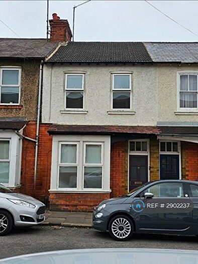 3 Bedroom Terraced House To Rent In Raymond Road, Northampton, NN5